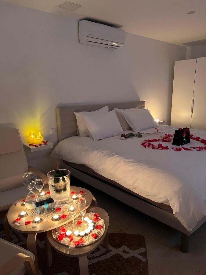 Lovenest Marsilia Exterior foto